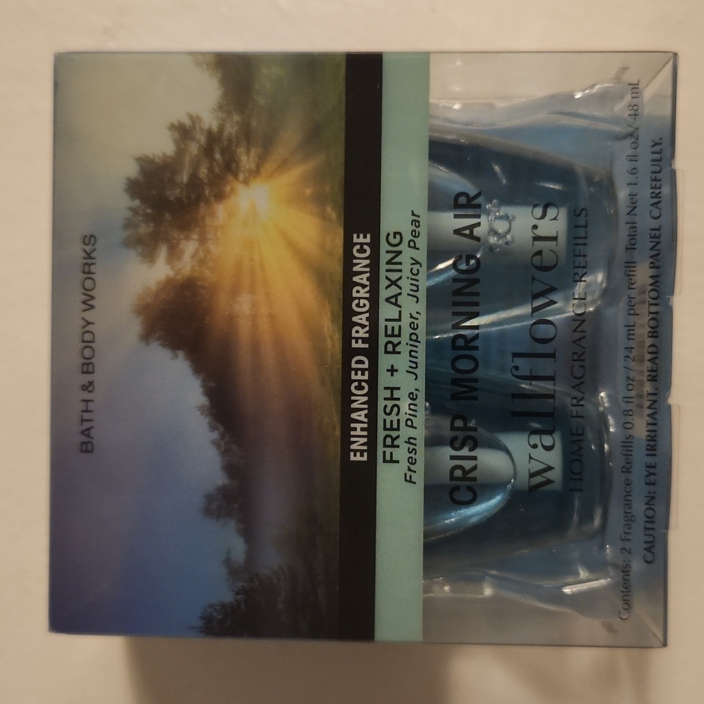 NWT Bath & Body Works Wallflower refills, crisp morning air